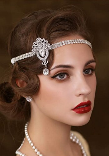 coiffure année 20 et headband original de style Gatsby le